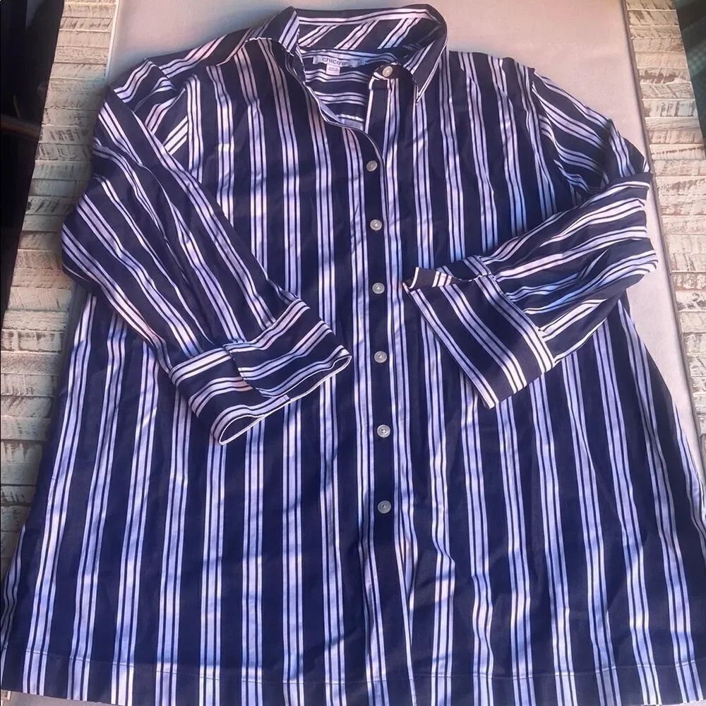 Chicos Ladies Business Casual button down striped shirt Chicos size 2 US 12